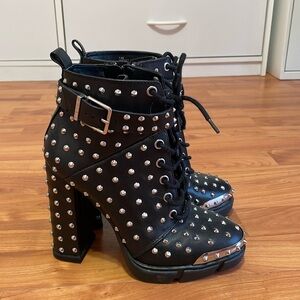 womens black studded booties size 7.5, heels, platforms